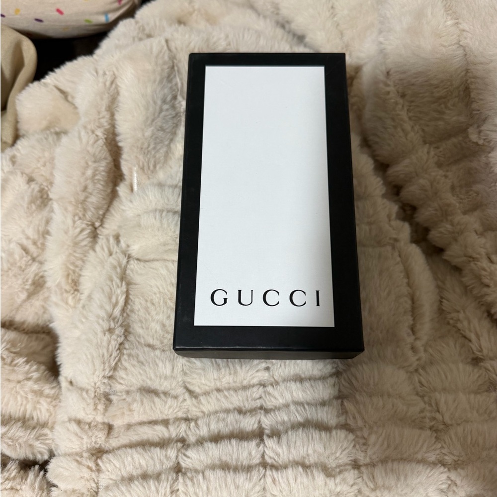 Black and White Box